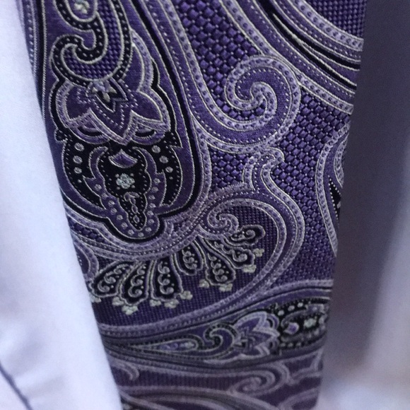 Double Two Cotton Short Sleeve Dress shirt with matching tie. - Picture 2 of 3